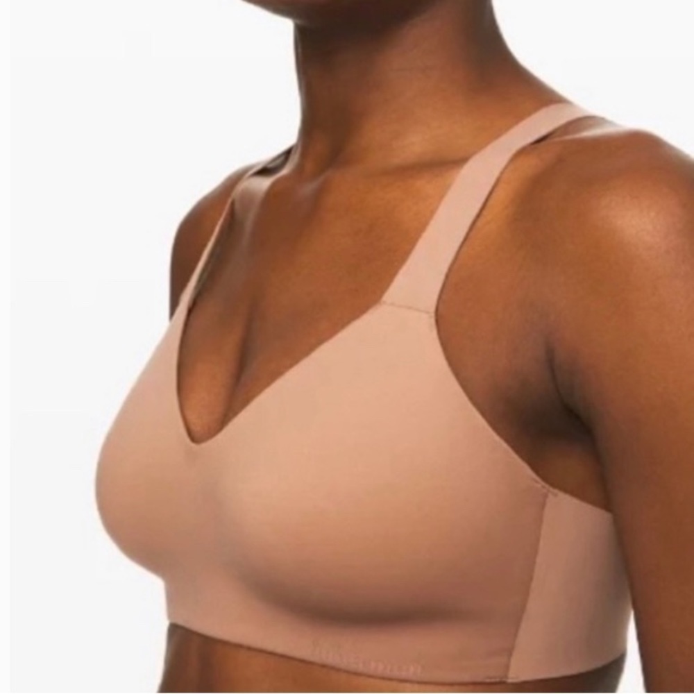 lululemon athletica Nude/Tan Seamless Wireless Bra